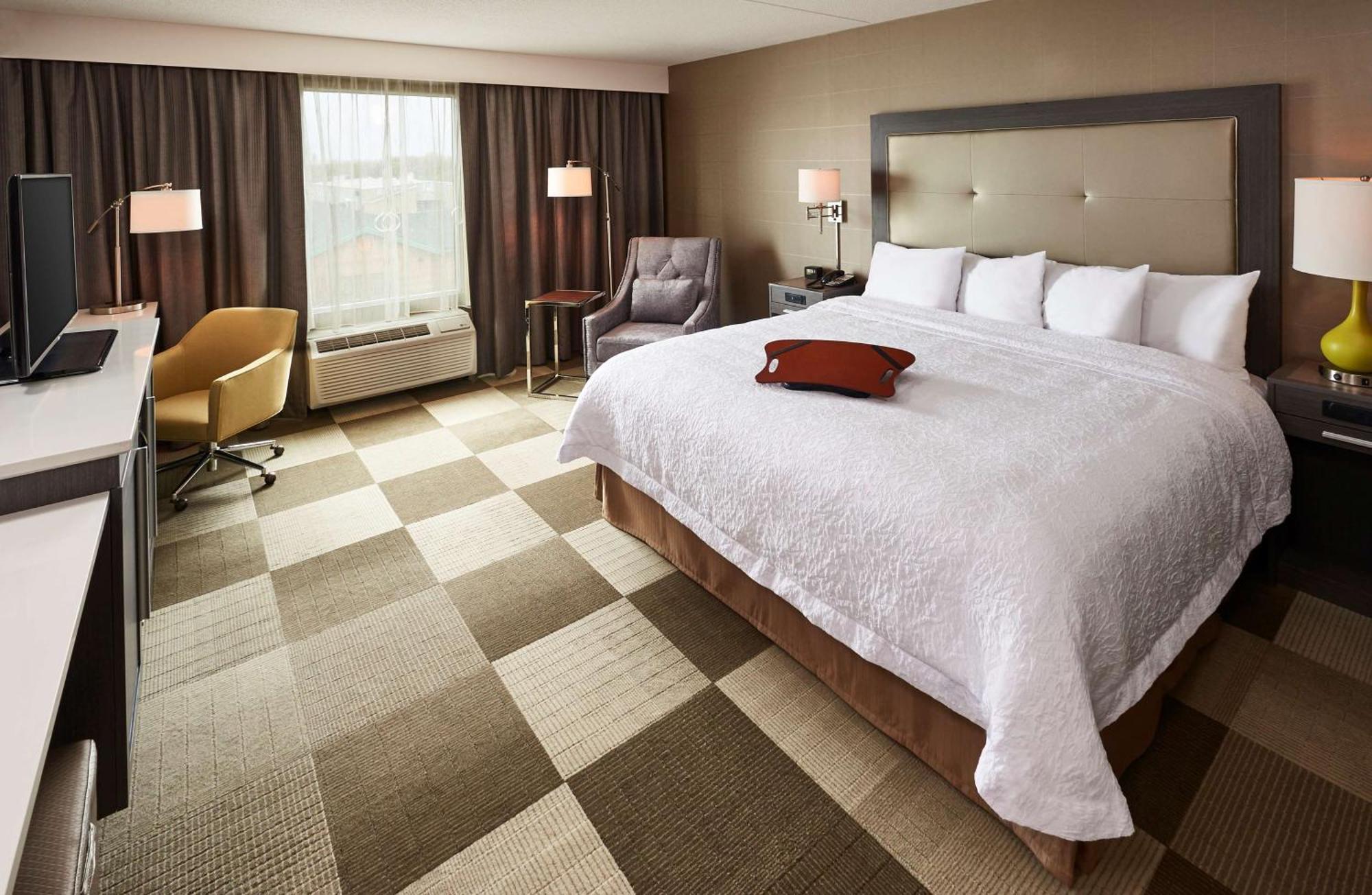 Hampton Inn By Hilton Timmins Exterior photo