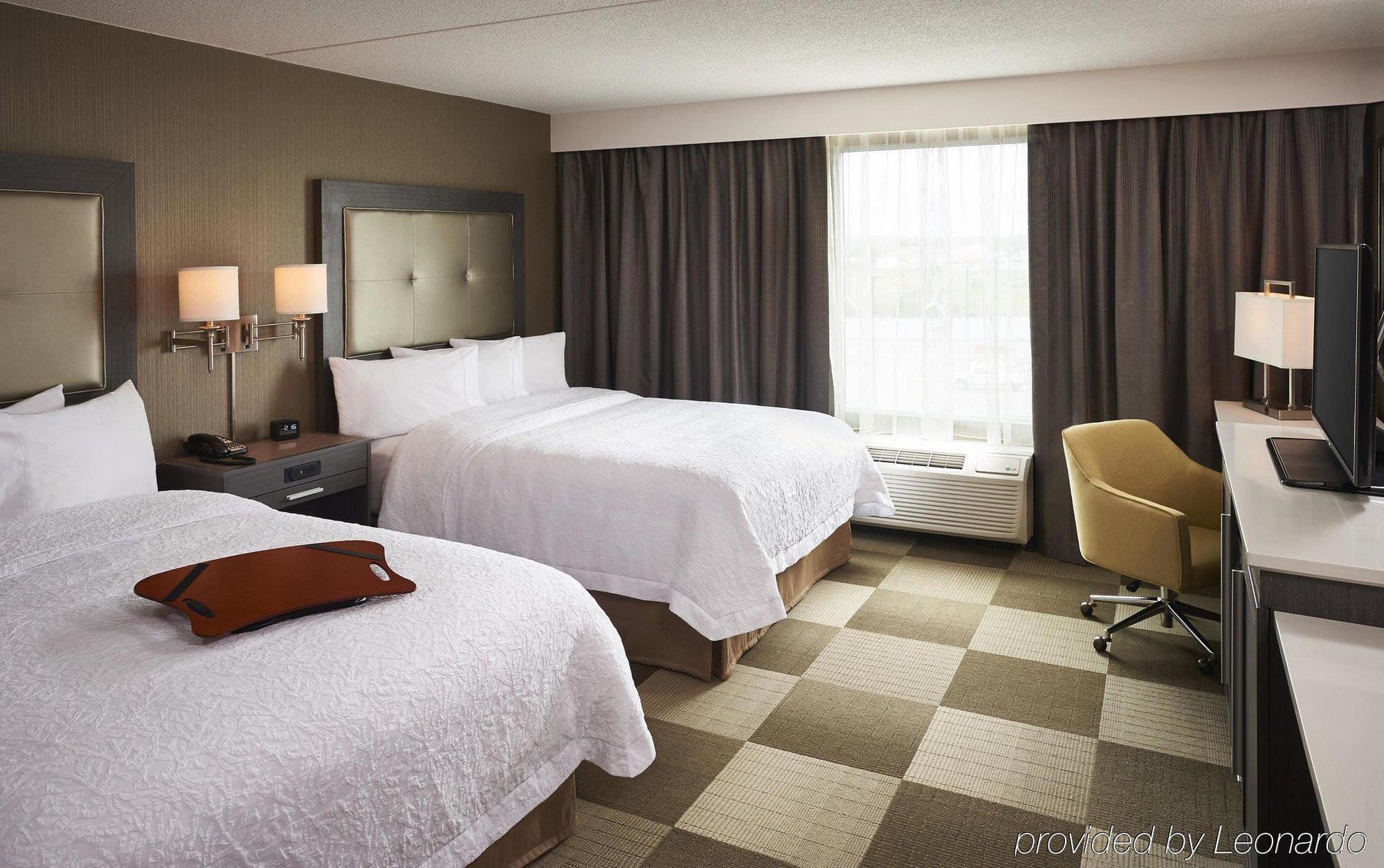 Hampton Inn By Hilton Timmins Exterior photo